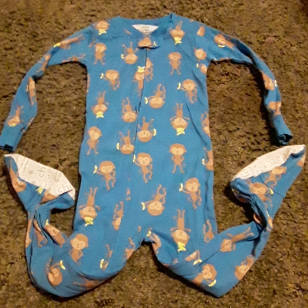 Boys long sleeve footie pajamas